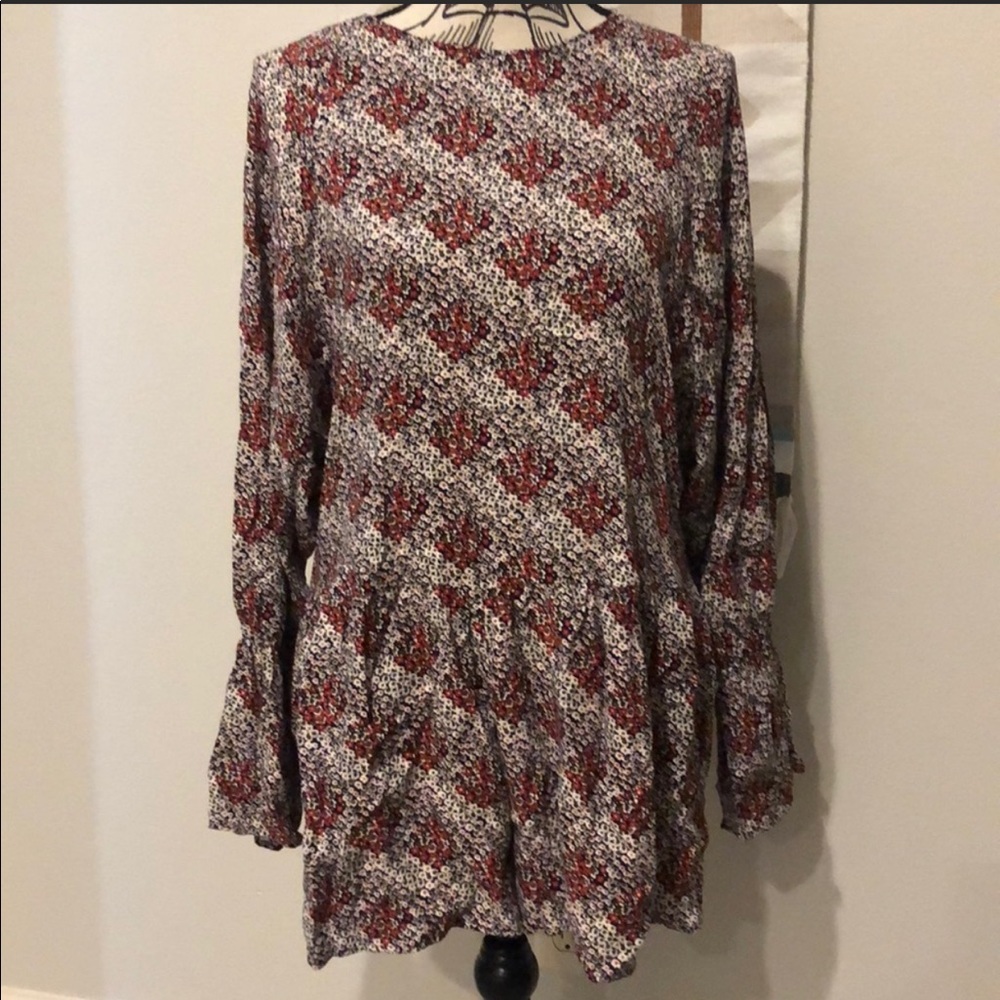 NWT Small Zara Navy Floral Bell Sleeves Romper